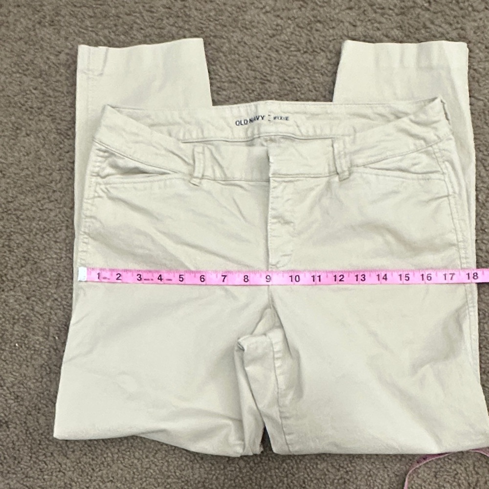 Old Navy Women's Beige Straight Leg Chinos